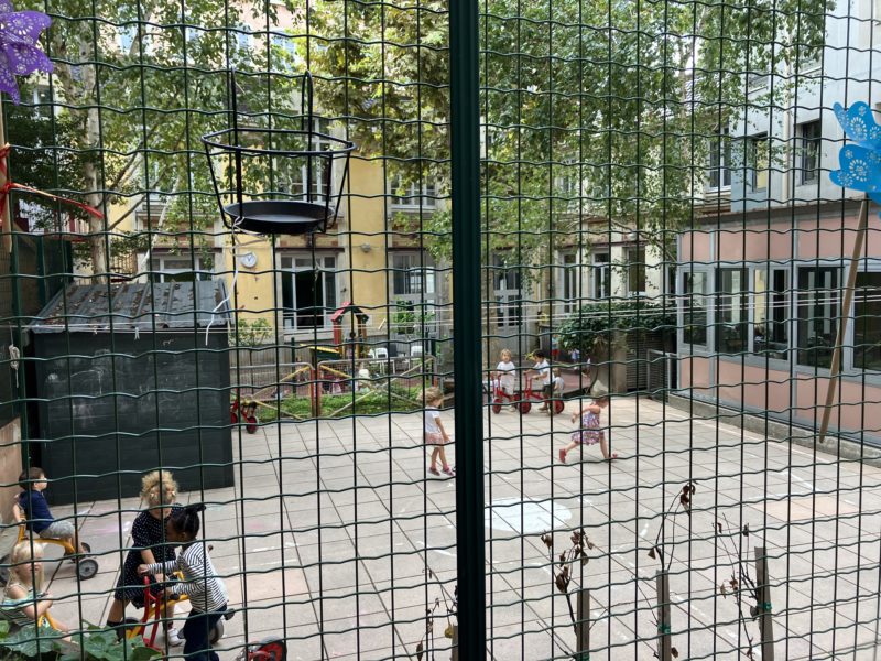   - Accord-cadre de MOE pour la végétalisation de 16 cours d’écoles et de crèches à LYON, France